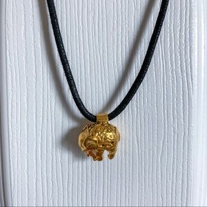 Elephant Chocker